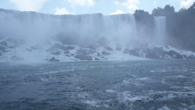 מפלי הניאגרה - שייט למפלים